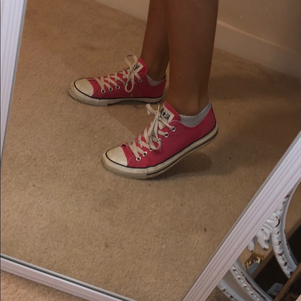 Pink converse